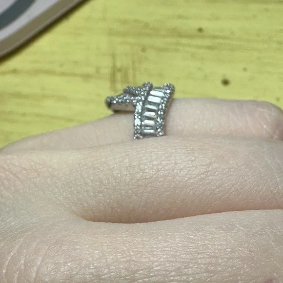 Ring - Picture 3 of 6